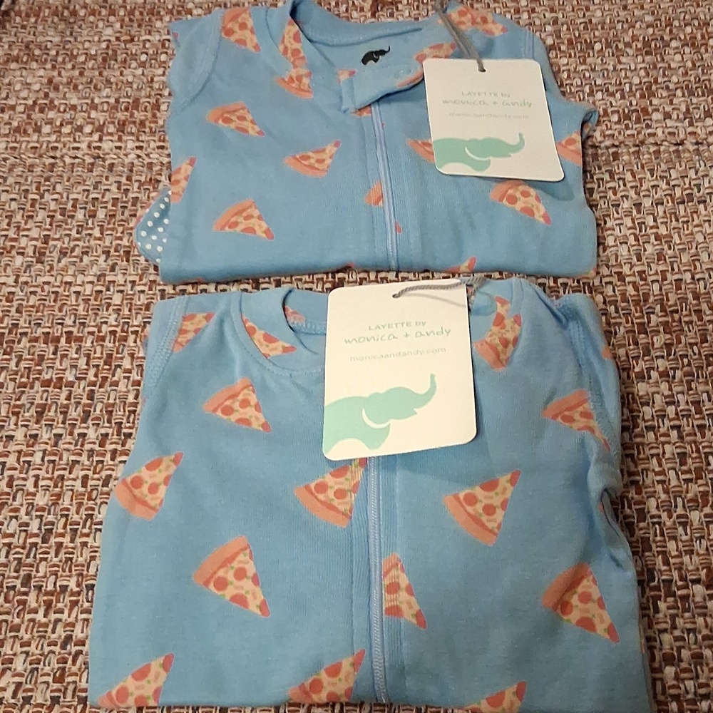 TWO MONICA + ANDY FOOTED ONE PIECE PAJAMAS PIZZA ON LIGHT BLUE 6-9‎ MONTHS